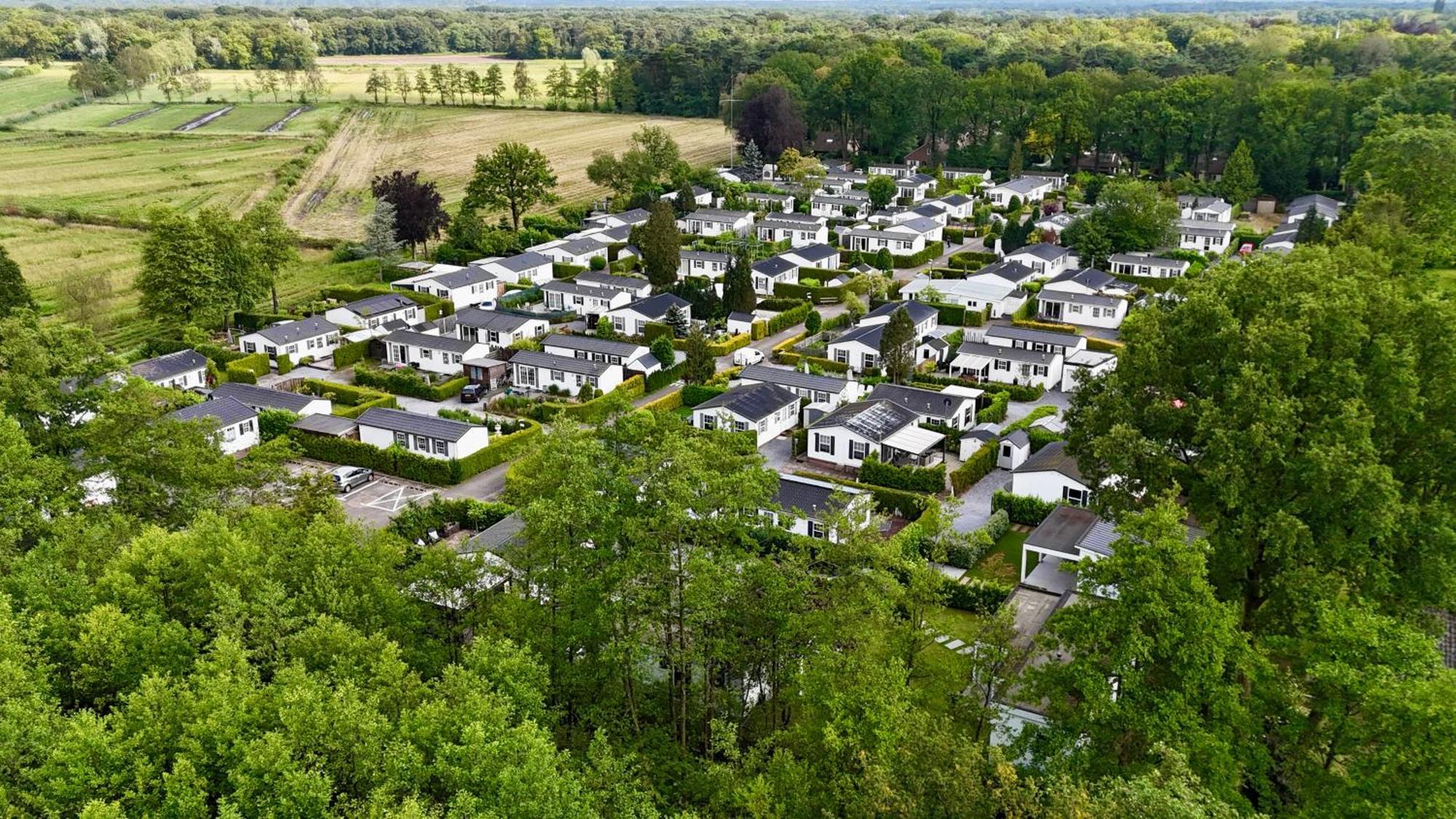 Holiday Inn 48 # Airco # Hygiene # Efteling # Hiking & Biking أويسترفايك المظهر الخارجي الصورة
